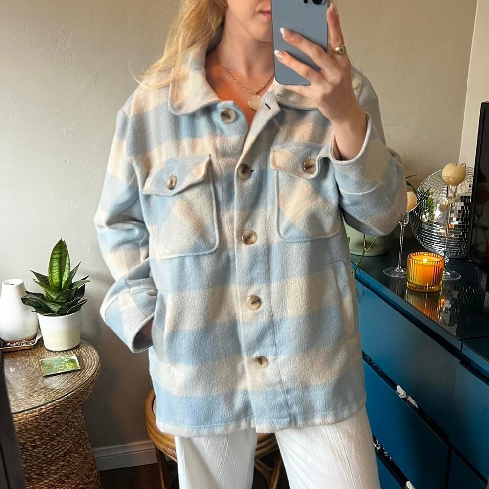 Blue and cream cozy kensie